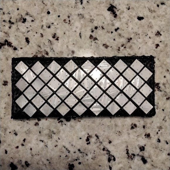 Mod by Design Black Bead and Mother of Pearl Square and Flower Envelope Clutch - Picture 3 of 7